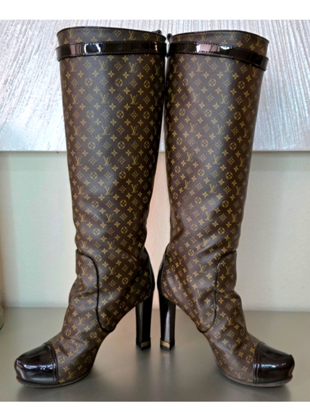 Louis Vuitton Monogram Canvas Patent Leather Knee-high Boots - EU 38.5 / US 8 - Picture 5 of 16